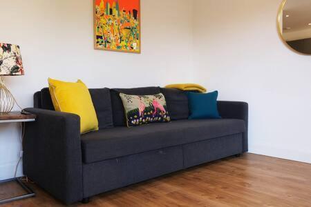Modern One Bedroom In Ealing Common Apartamento *